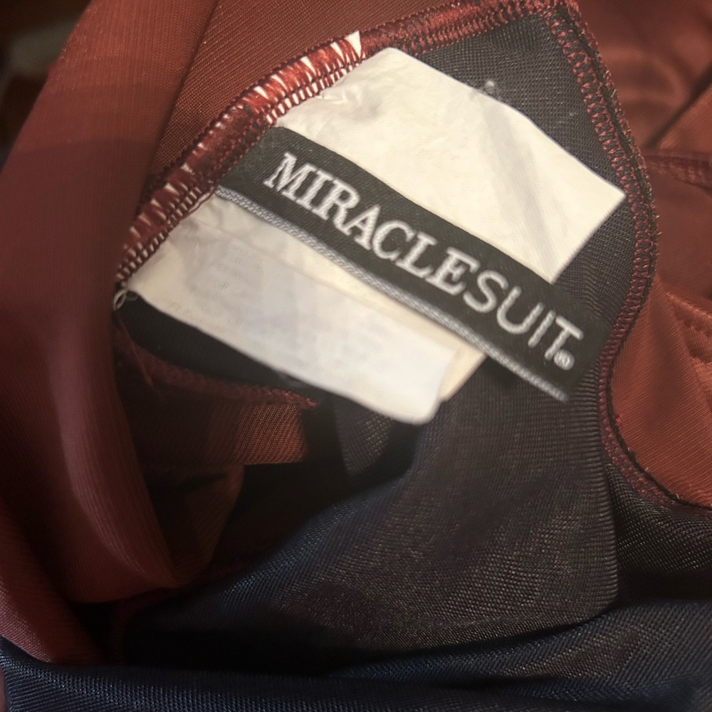 Miraclesuit one shoulder swimsuit - Picture 8 of 8